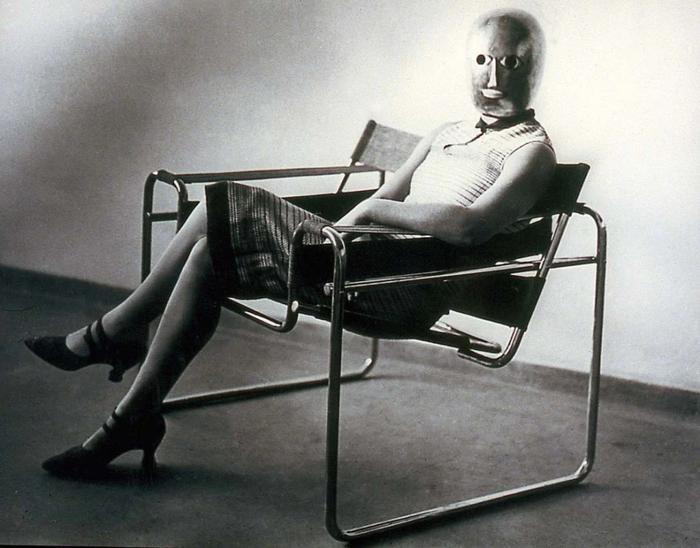 Wassily Chair design history and Bauhaus heritage